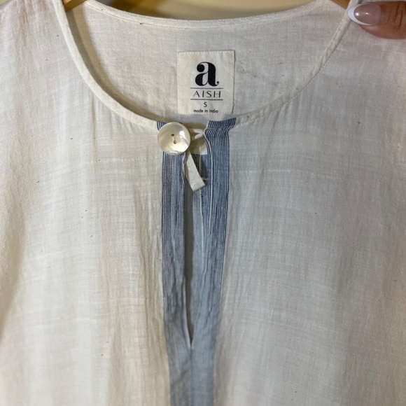 Daughters of India White and Blue Long Sleeve Dress - Picture 3 of 11